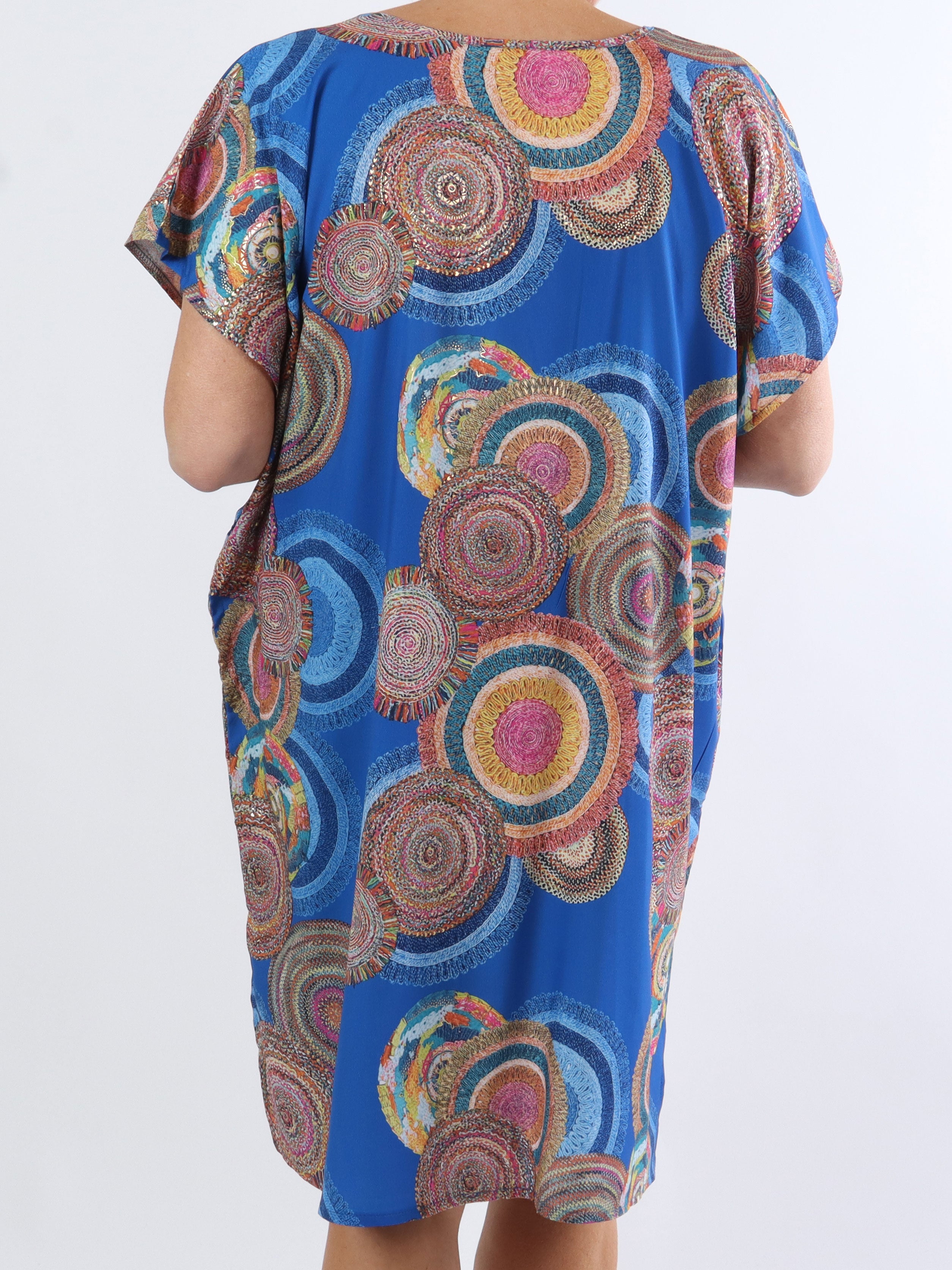 Helena - Let og luftig plus size kjole i silke